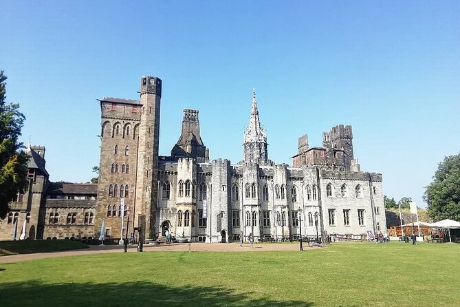 Cardiff Private Dark History Tour - Meeting at The Hayes and how the route stays practical