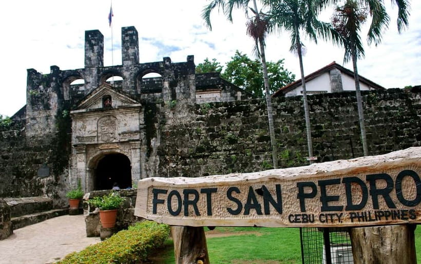 CEBU: Cebu City Heritage and Uphill Guided Tour - Fort San Pedro photo stop: quick harbor energy and an easy break