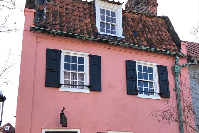 Charleston History Tour - Small Groups Only - History & Alleyways - How Adam’s guide style keeps the walk fun and useful