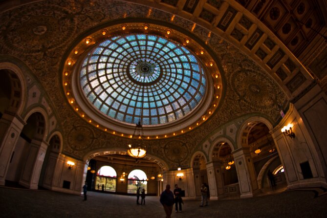 Chicago Architecture and True Crime Tour - Should you book the Chicago Architecture and True Crime Tour?