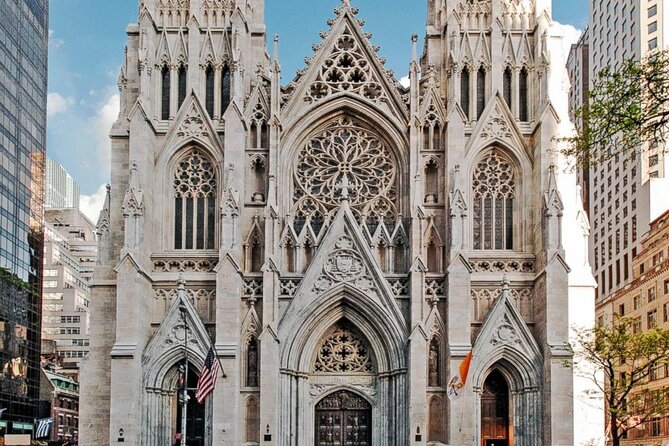 Christmas in New York: Private Holiday History Tour - Starting at Herald Square: the holiday story ignition point