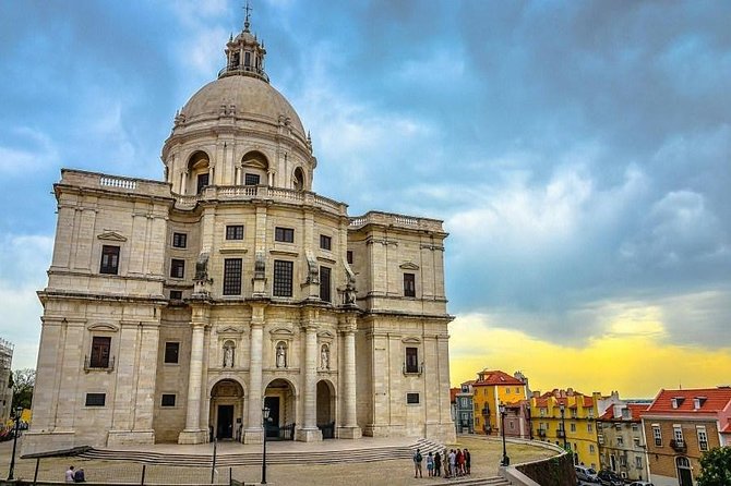 City Tour, wonders of ancient Lisbon through the monuments - The Royal Palace Square Site: Lisbon Before and After 1755