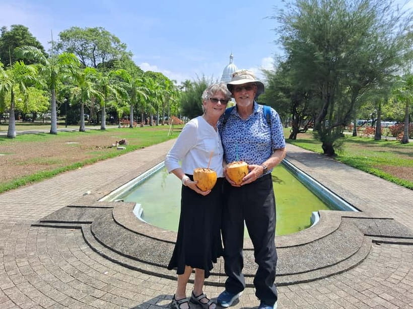 Colombo Heritage &Culture City Tour by Tuk Tuk ALL INCLUSIVE - Sri Kailawasanathan Swami Temple and Jami Ul-Alfar Mosque: three faiths, one city feel