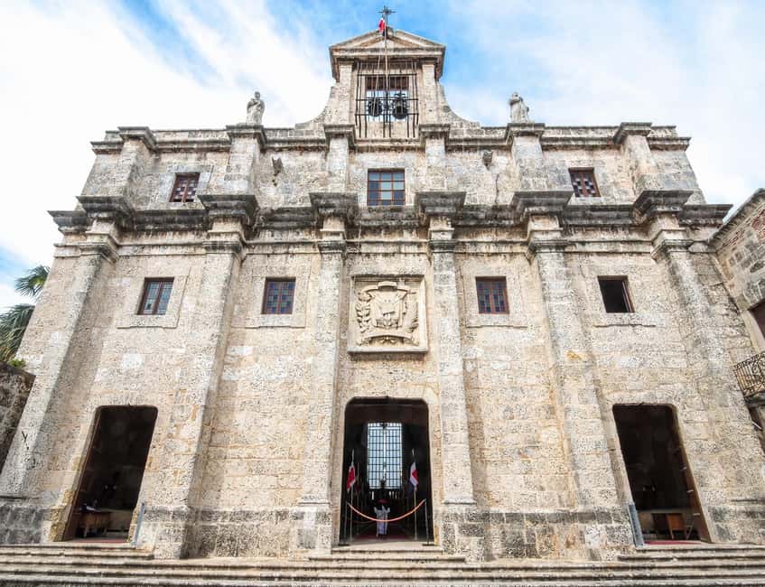 Colonial Zone: Historical Tour with a visit to the Columbus Lighthouse and Tres Ojos Park - Who this tour is for (and when to pick something else)