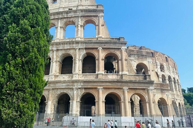 Colosseum Arena Floor & Ancient Rome Tour - Headsets, Group Size, and the Quality of the Guide