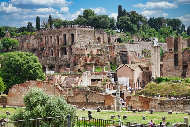 Colosseum Guided Tour and Ancient Rome - Price, group size, and the reality of a 2.5-hour plan