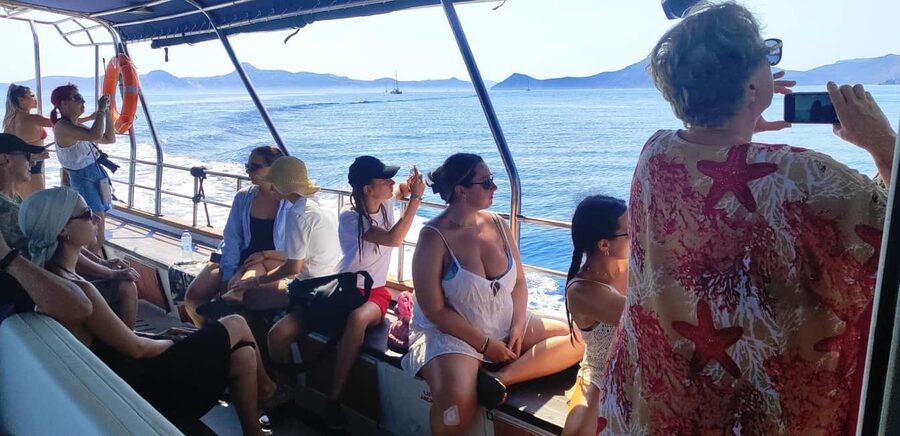 Corinth Canal Cruise: Ancient Ports, Crystal Waters &History - Siderona Beach Swim: When to Jump In and When to Chill