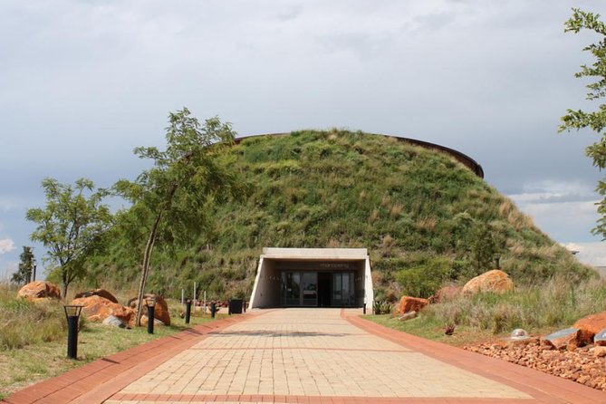 Cradle of Humankind World Heritage Site - Sterkfontein Caves: fossils in dolomite, not textbooks