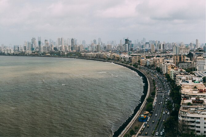 Cultural & Heritage Trails of Old Town Mumbai Guided Walking Tour - The financial heart: Bombay Stock Exchange and the Reserve Bank