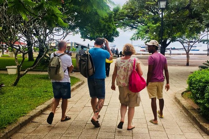 Cultural Walking Tour through Stonetown, a UNESCO World Heritage Site - Forodhani Gardens: Where the Sea Wall Shows Its Local Life