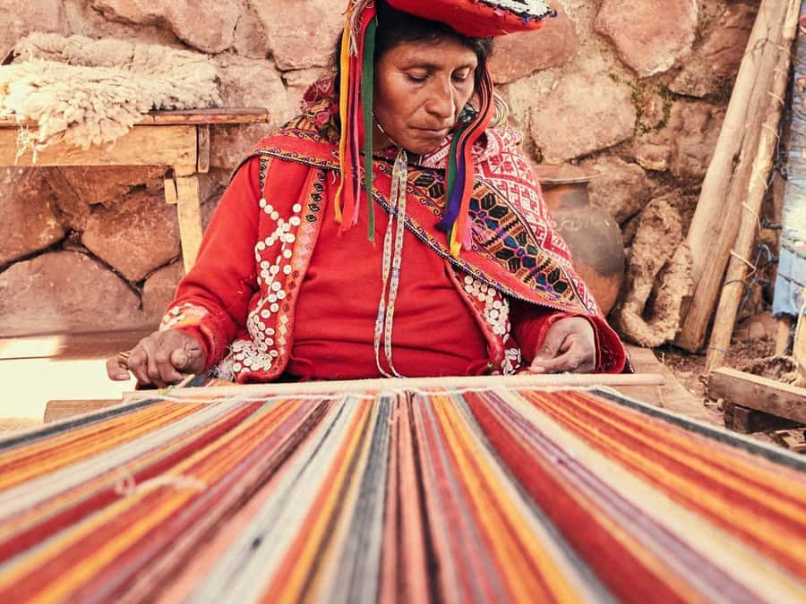 Cusco: Full-Day Sacred Valley History Tour - Urubamba River drive: the Sacred Valley link in between stops