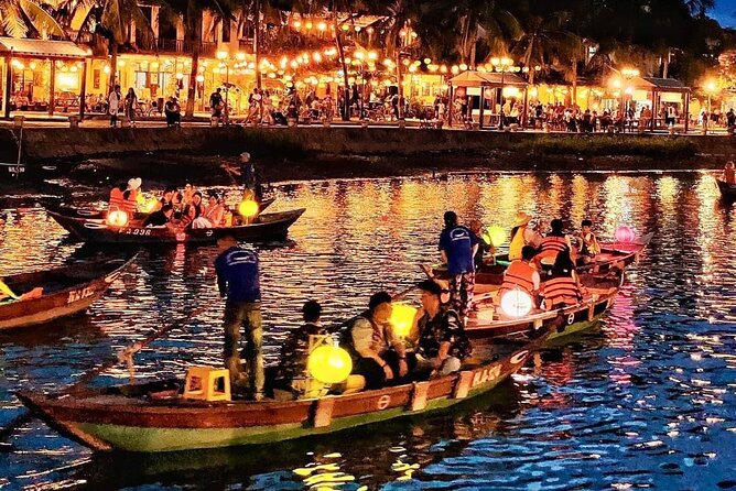 Da Nang: RoundTrip transfer to Hoi An ancient town by private car - Door-to-Door Da Nang to Hoi An: The Private Car Plan