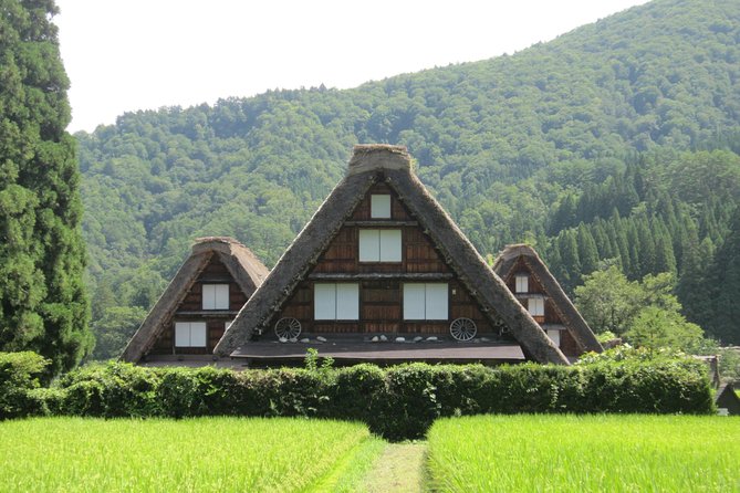 [Day trip bus tour from Kanazawa Station] Weekend only! World Heritage Shirakawago Day Bus Tour - Kanazawa to Shirakawago in one day: what this tour really buys you