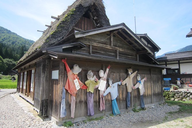 [Day trip bus tour from Kanazawa Station] Weekend only! World Heritage Shirakawago Day Bus Tour - Shirakawa-go freedom time: how to get the most from about 2 hours