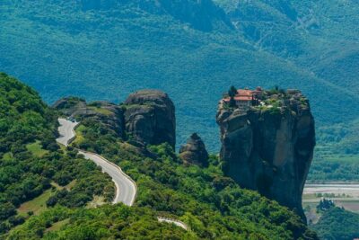 Discover Meteora's Monastic Heritage: Personalized Private Tour - Customizable Meteora: Active Monasteries, Quieter Stops, and Hermit Caves
