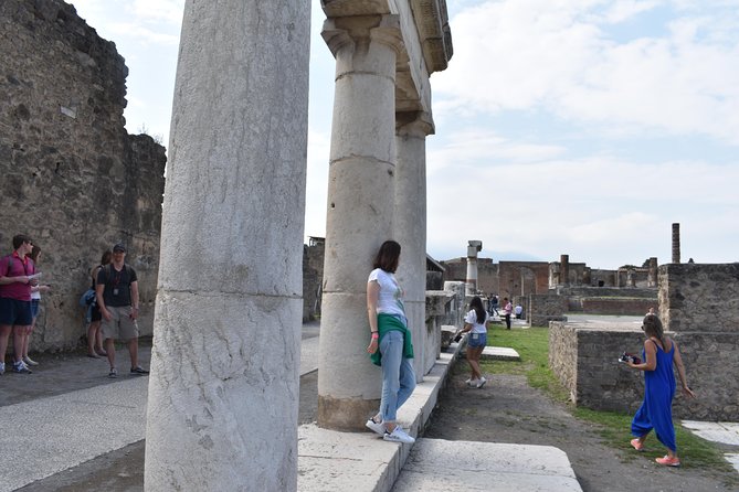 Discover the Ancient Ruins of Pompeii: Day Trip from Rome - Group size, pacing, and language: the part that can make or break your day