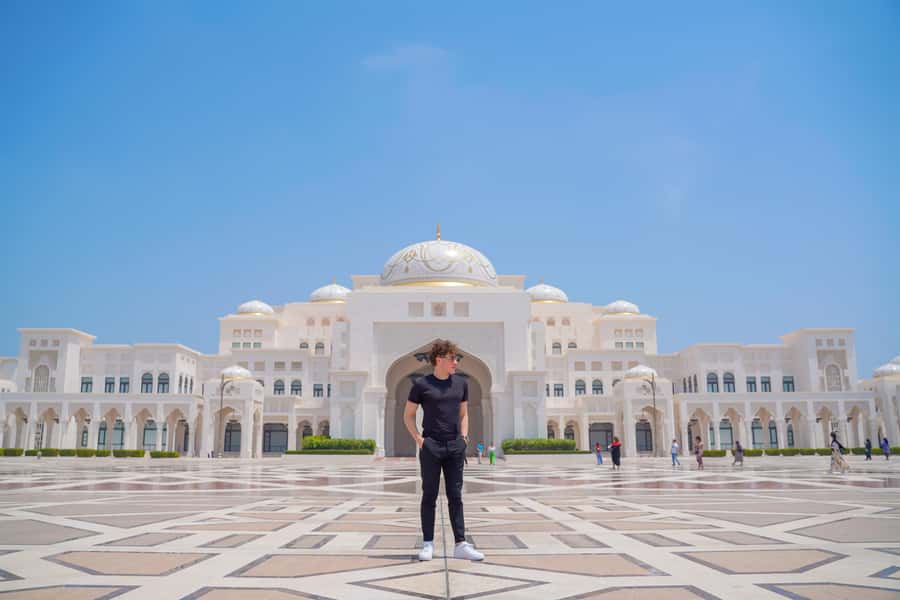 Dubai: Abu Dhabi Grand Mosque, Palace, and Heritage Village - Key points to know before you go