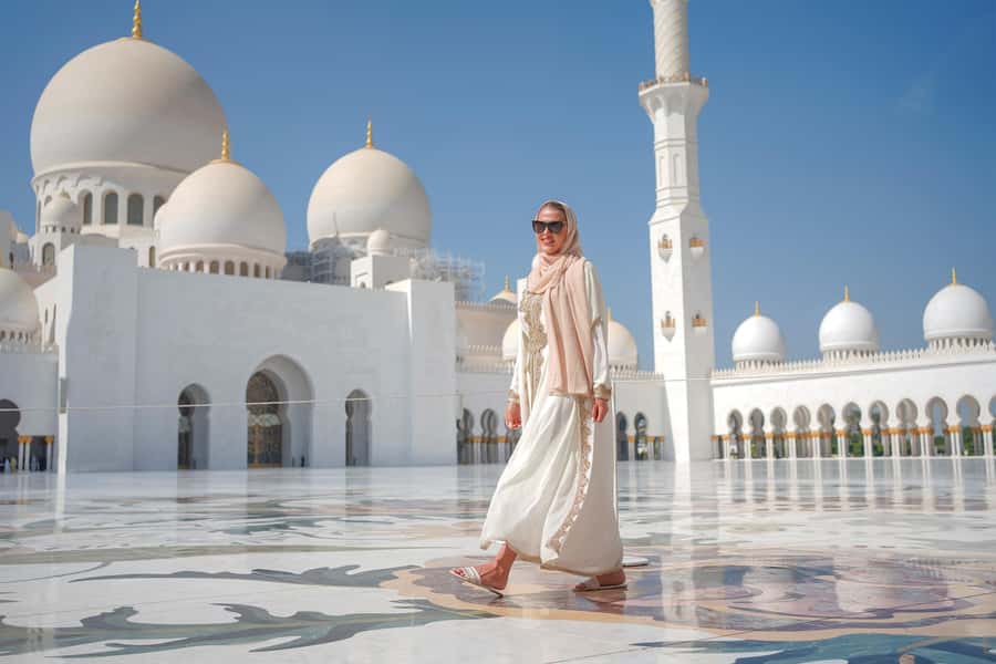 Dubai: Abu Dhabi Grand Mosque, Palace, and Heritage Village - Dress code and rules: the fastest way to keep your day smooth