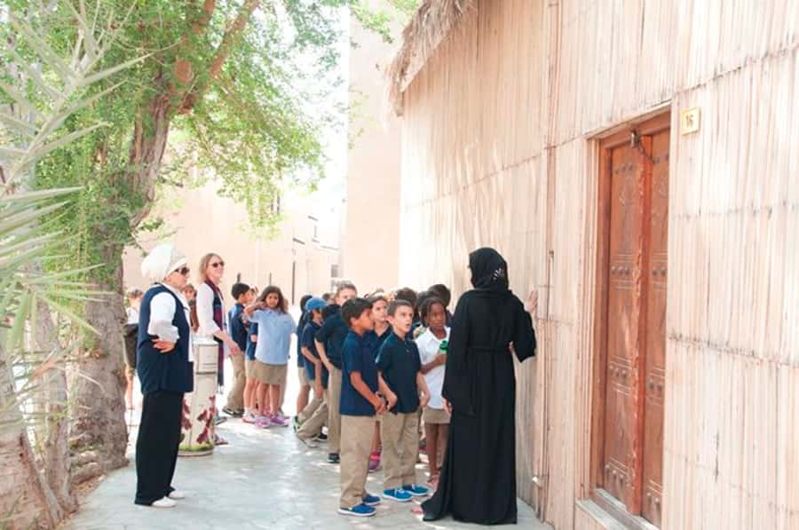 Dubai: Al Fahidi Historical District Heritage Tour - The Al Fahidi stroll: traditional architecture tied to Creek settlement life