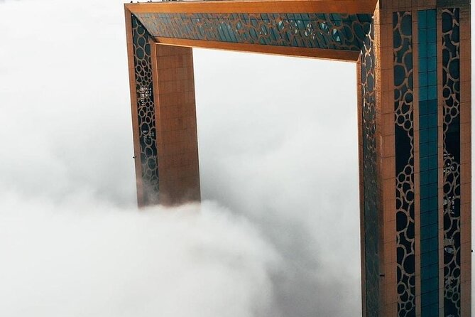 Dubai: Dubai Frame Where Heritage Meets Modernity - Sunset and dusk on the top bridge: when the skyline starts glowing