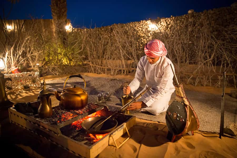 Dubai: Heritage Camel Desert Safari with Traditional Dinner - Sunset falconry and wildlife viewing: the moment to lean into