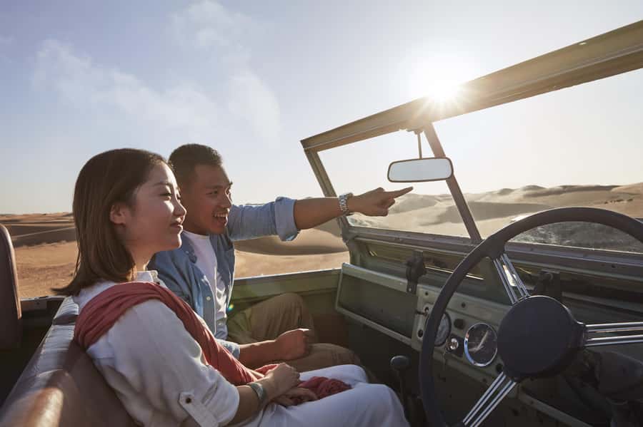 Dubai: Heritage Desert Safari wtih Overnight and Breakfast - Dinner at a royal desert retreat: food plus culture