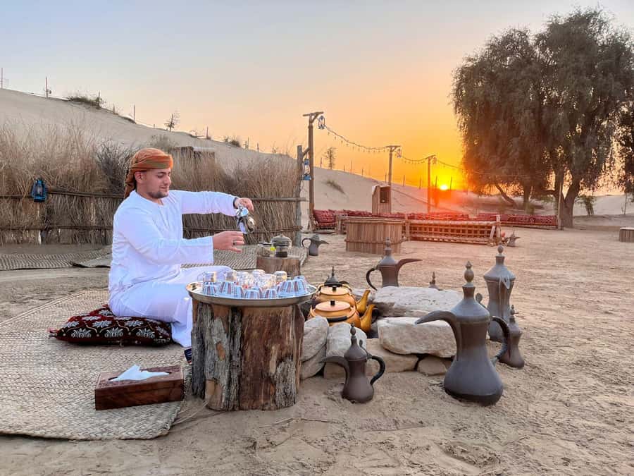 Dubai: Heritage Safari, Camel Ride & Al Marmoom Oasis Dinner - Photo Tips and Small Comfort Wins (That Actually Help)