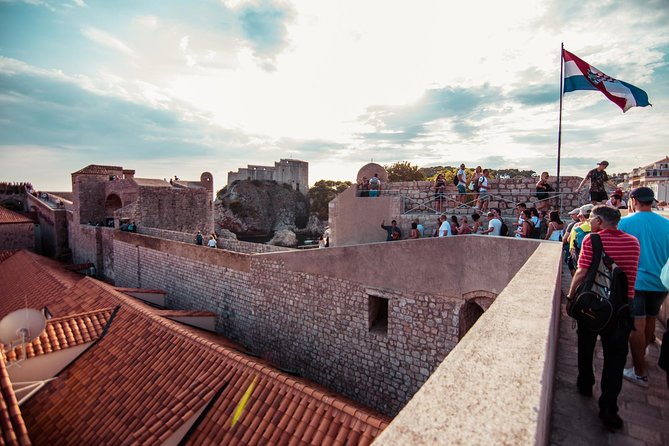 Dubrovnik: Ancient City Walls & Wars Walking Tour - Walls & Wars: the independence story that makes the climb matter