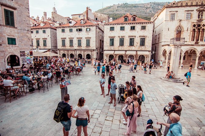 Dubrovnik Combo: Old Town & Ancient City Walls - Dubrovnik in One Block: Old Town Walk Plus Walls Circuit