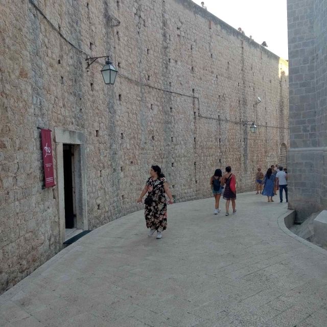 Dubrovnik: Historical Tour with Game of thrones details - The Walk of Shame: a scene route with real-world filming talk