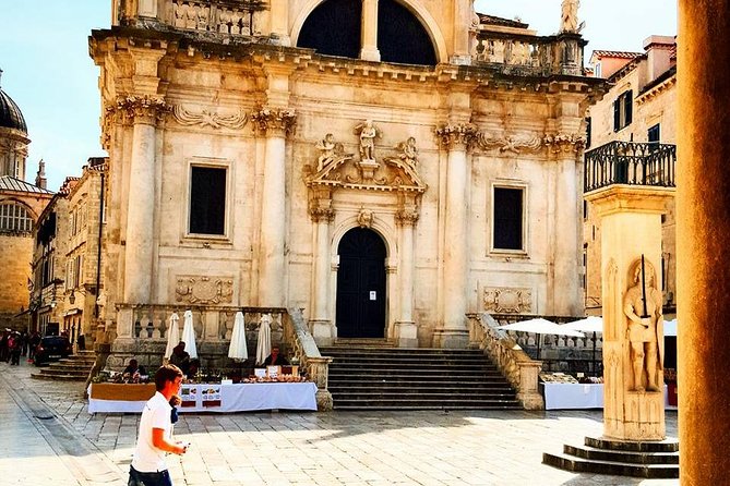 Dubrovnik walking history tour - Old Town Walking: Franciscan Monastery and a Freedom Monument