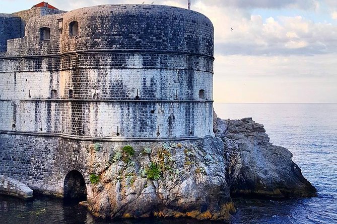 Dubrovnik walking history tour - Onofrio’s Fountain and the 12 km Aqueduct Story