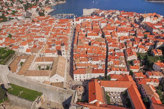 Early Bird Dubrovnik History Tour – 7:30 Start - Stop 1: Amerling Fontana Gets You Oriented Fast