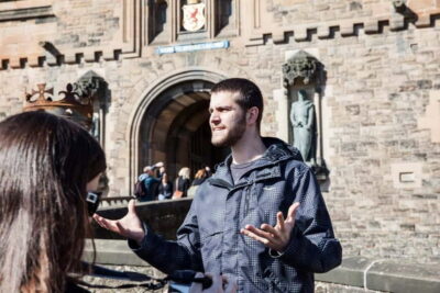 Edinburgh: Edinburgh Castle Guided History Tour with Tickets - From Adam Smith to Castle Rock: how the guide frames 3,000 years