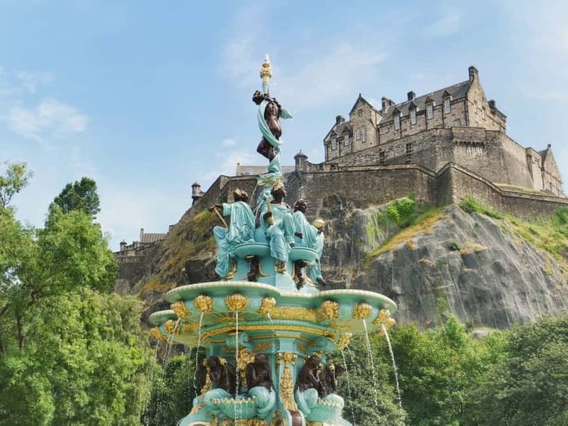 Edinburgh: Edinburgh Castle Guided History Tour with Tickets - Western Panorama photos: timing is everything