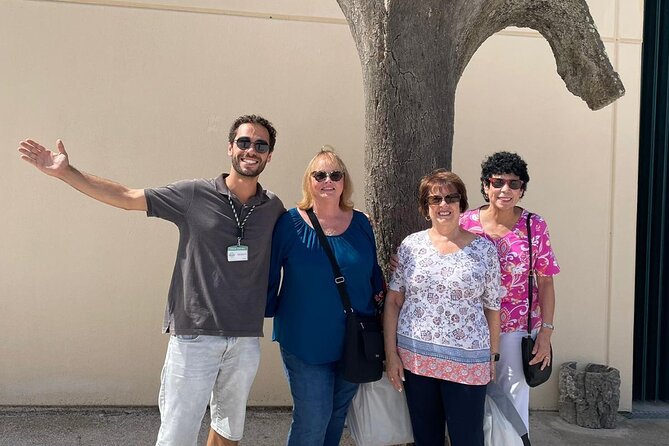 Évora, Private Tour with Wine Tasting and Lots of History - Ervideira winery tasting: 6 samples, local bites, and a warm welcome