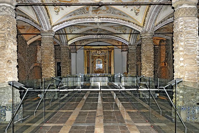 Évora Wine & Heritage Tour from Lisbon - Praca do Giraldo: the square stop you can turn into a short break