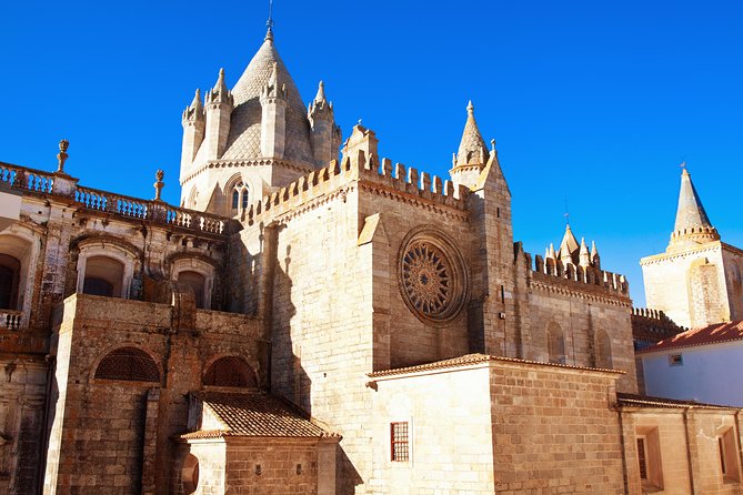 Évora Wine & Heritage Tour from Lisbon - First taste of Évora: walking the big hits (and why this route fits)