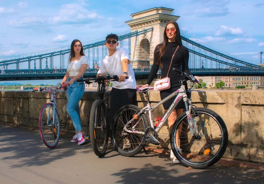 Explore the rich Jewish heritage of Budapest PRIVATE TOUR - Price and guide quality: does $49 deliver?