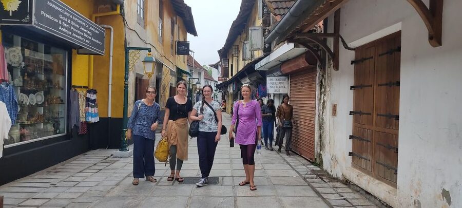 Fort Kochi Heritage Day Cycling Tour - Fort Kochi beach riding: views plus good photo timing
