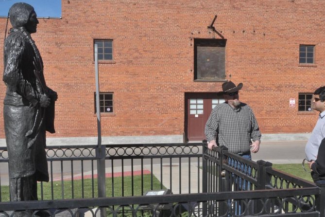Fort Worth Historical Tour from Dallas & Fort Worth - Tarrant County Courthouse: Pink Granite and a Clock Tower Story