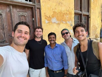 Fortkochi Heritage Walking tour with a local guide - Meeting Kashi Art Café and getting your bearings fast