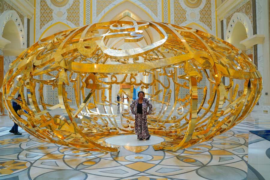 From Abu Dhabi: Grand Mosque, Royal Palace& Heritage Village - How This 5-Hour Abu Dhabi Loop Works