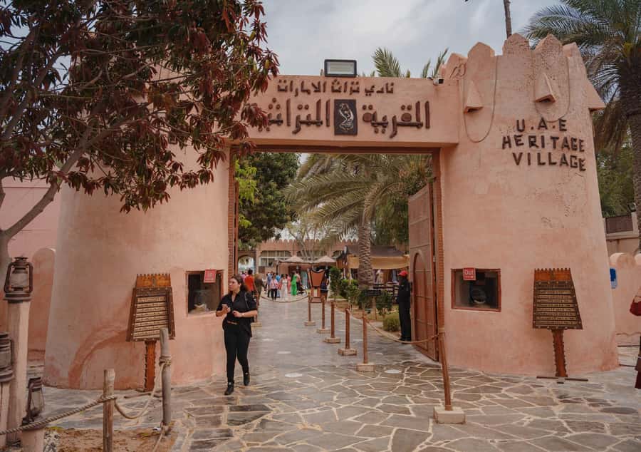 From Abu Dhabi: Grand Mosque, Royal Palace& Heritage Village - Qasr Al Watan and the Presidential Palace: What You Can See Without a Guide Inside