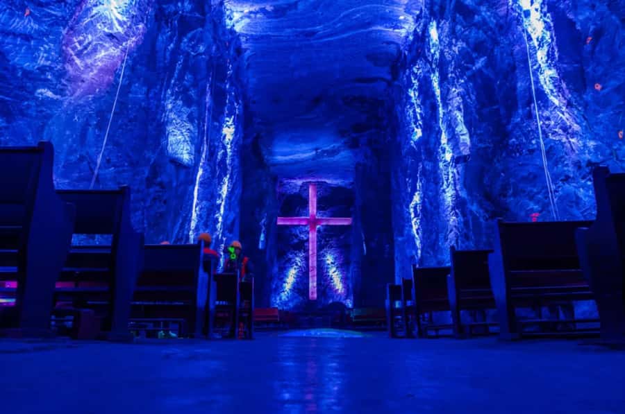 From bogota: Salt Cathedral tour a Cultural Heritage Tour - Zipaquirá Town Stop: Colonial Streets and Quick Local Flavor