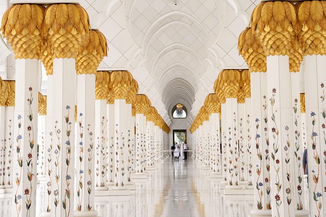 From Dubai: Abu Dhabi Heritage Tour, Qasr Al Watan, Grand Mosque - Qasr Al Watan: an operating presidential palace with visitor access
