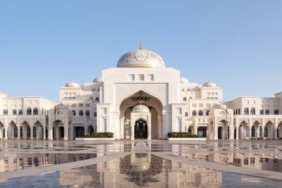 From Dubai: Abu Dhabi Heritage Tour, Qasr Al Watan, Grand Mosque - The early photo hour: Burj Al Arab beach views and the Last Exit pause
