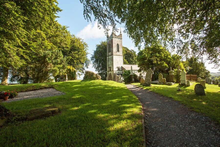 From Dublin: Celtic Boyne Valley and Ancient Sites Tour - The Boyne Valley day that compresses 5,000 years