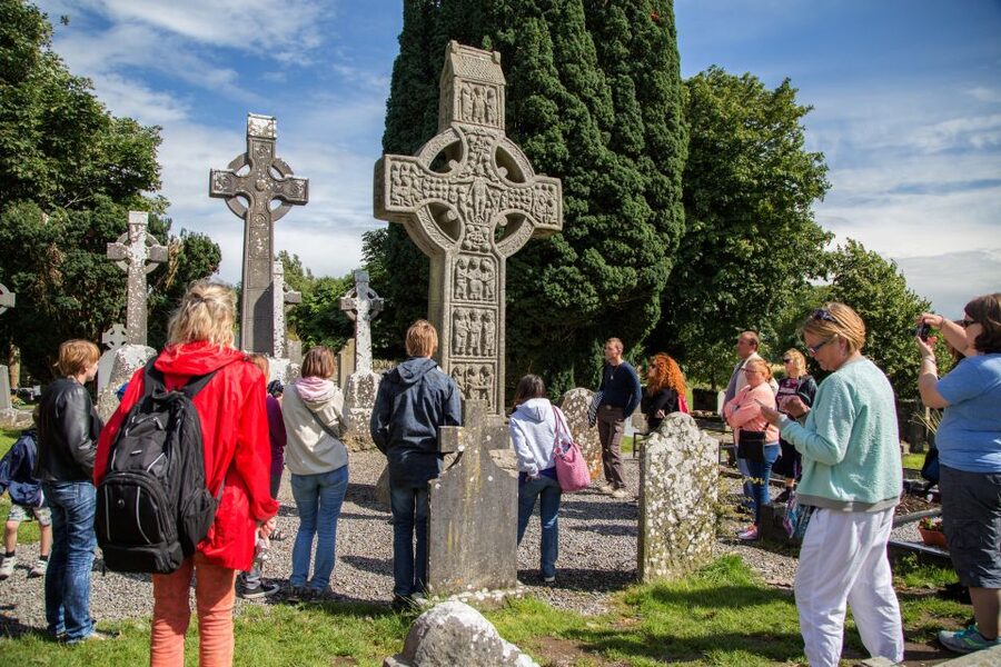 From Dublin: Celtic Boyne Valley and Ancient Sites Tour - Fore Abbey ruins: Saint Fechin’s monastery after repeated destruction