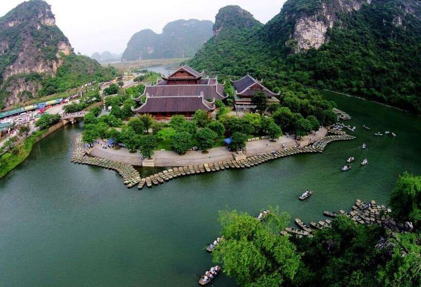 From Hanoi: Trang An eco-tourism - Hoa Lu ancient & Mua Cave - Key highlights you should care about